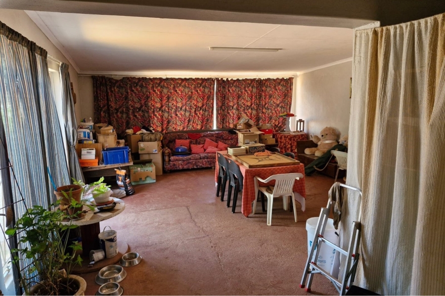 4 Bedroom Property for Sale in Roosheuwel North West